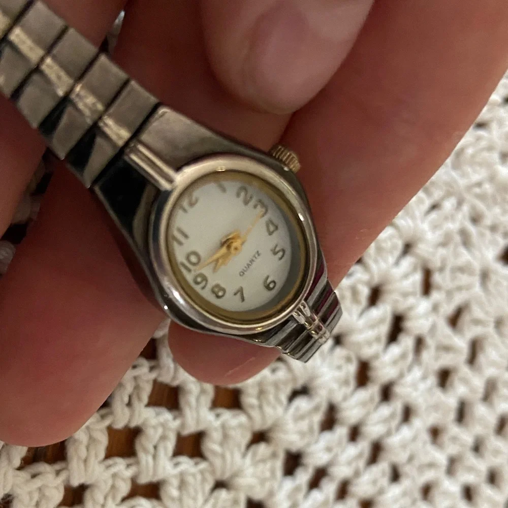 Quartz Silver Women's Watch